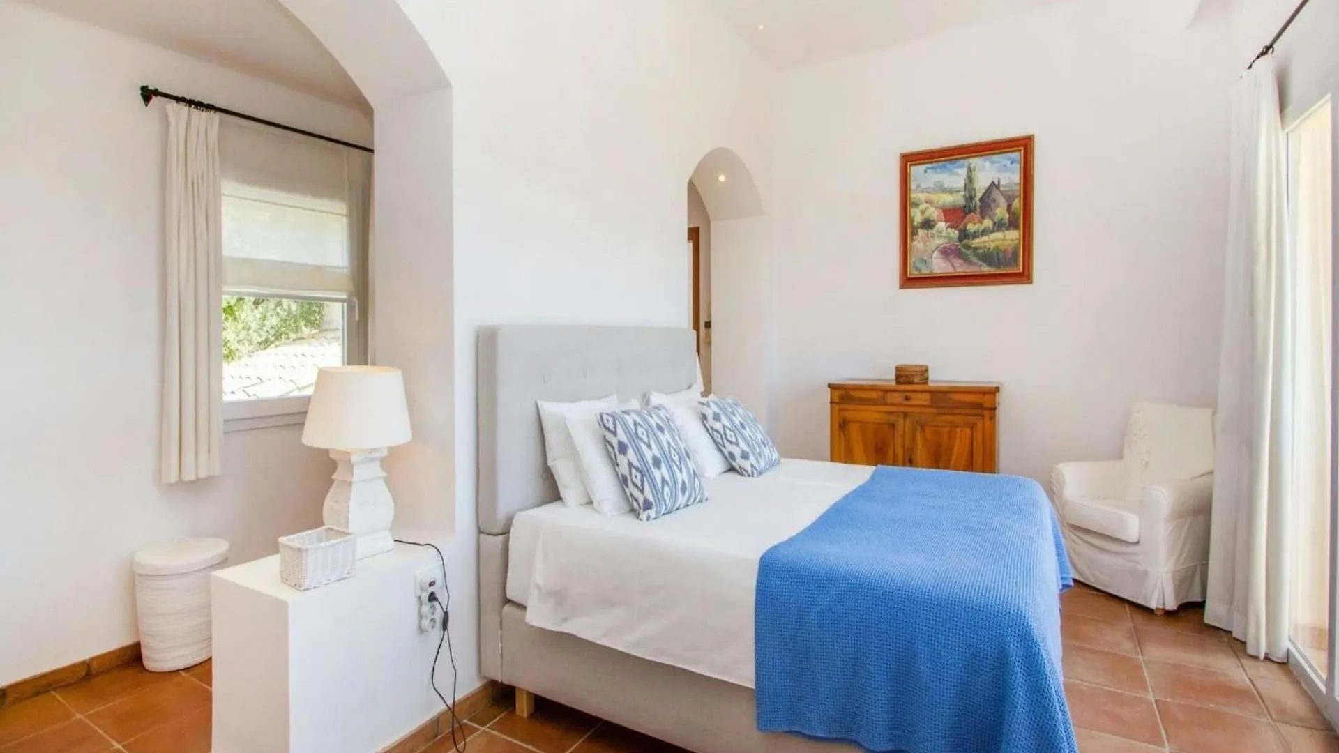 Lavish Villa With Saltwater Pool Andraitx
